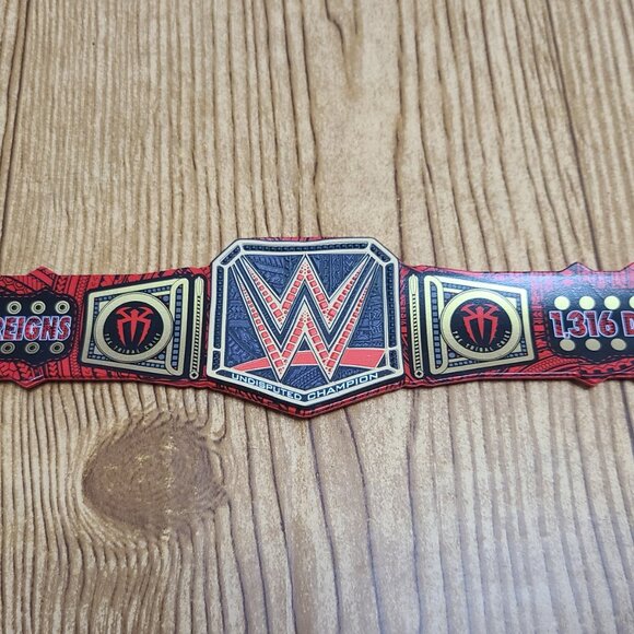 Roman Reigns Super Rare WWE Championship Title Slap Bands - Picture 2 of 4